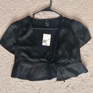 BLACK FOREVER 21 BLOUSE